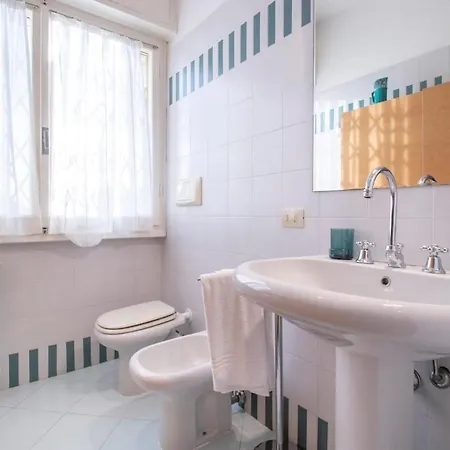 Sul Mare-5-minute Walk-free Parking Ferienhaus Marina di Pietrasanta